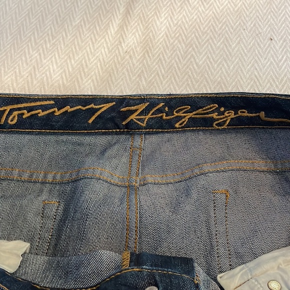 Tommy Hilfiger Capri - Picture 7 of 8